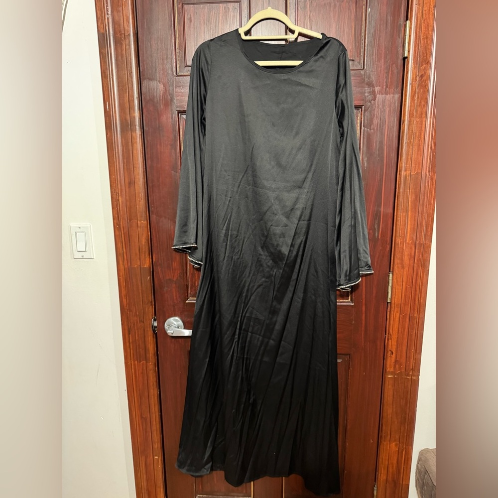 Elegant Black Long Sleeve Dress